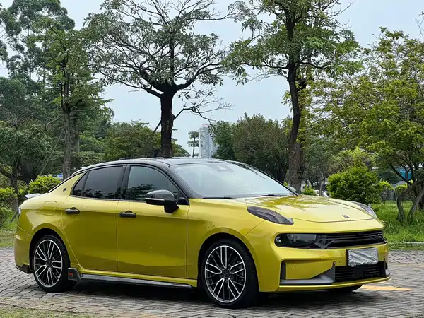 Lynk & Co 03 2021