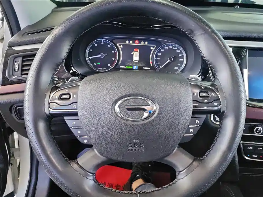 GAC Motor Trumpchi GS8 2018 — фото 15