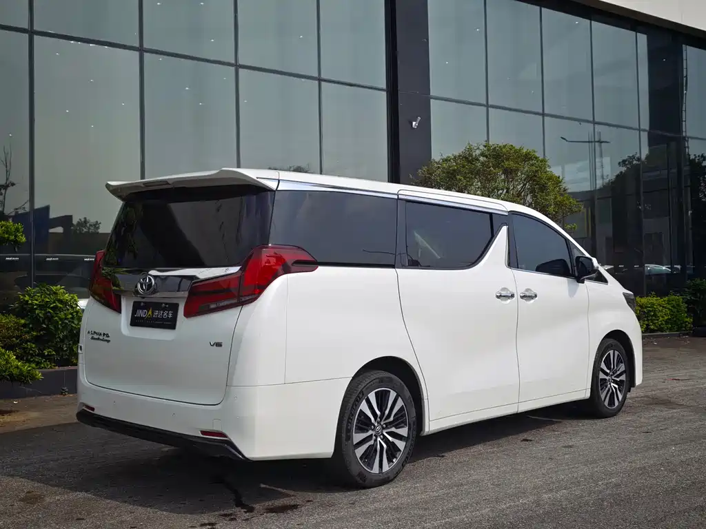 Toyota Alphard 2019 — фото 9