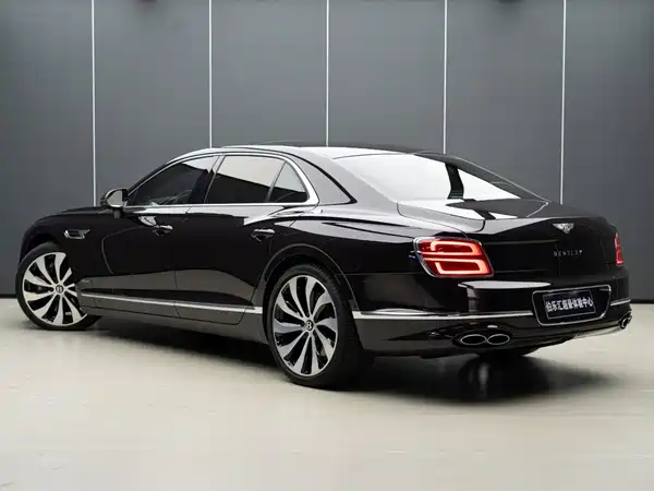 Bentley Flying Spur 2023