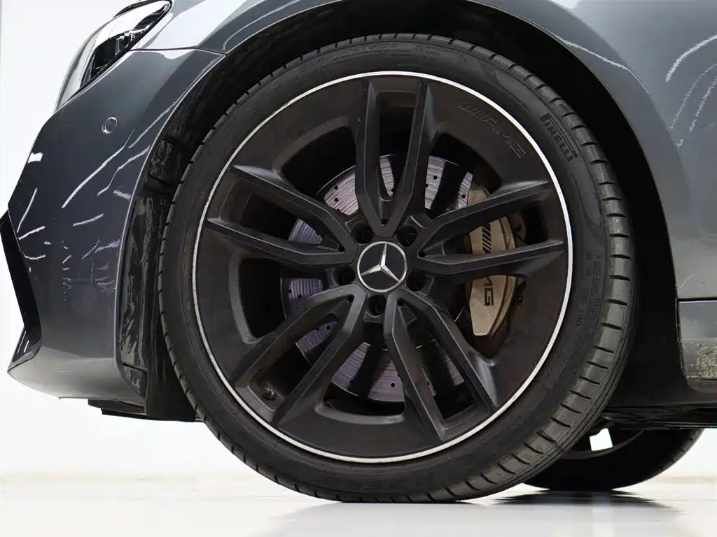 Mercedes-Benz E-Class AMG 2021 — фото 29