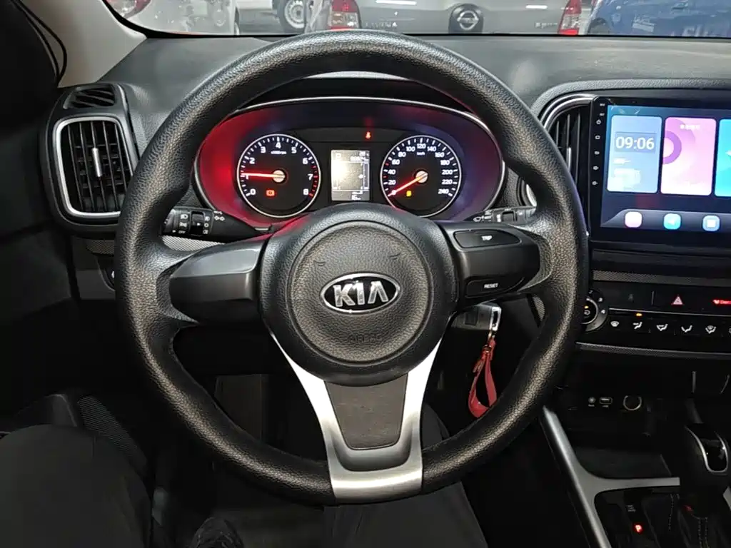 Kia KX3 Proud Running 2018 — фото 11
