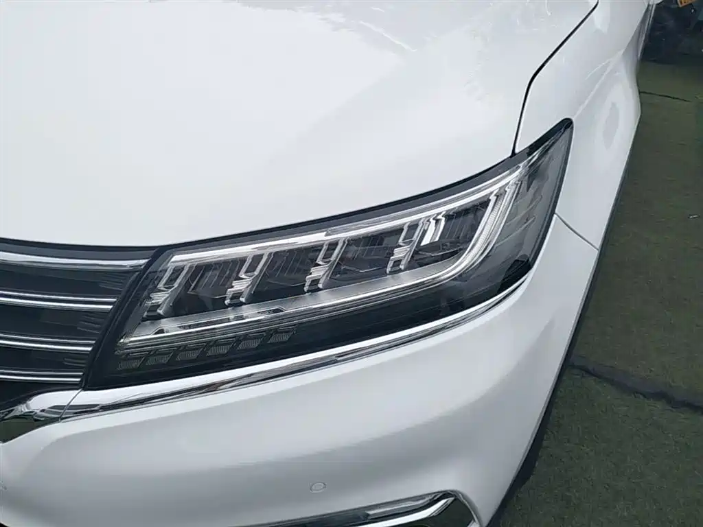 Roewe RX5 2018 — фото 24