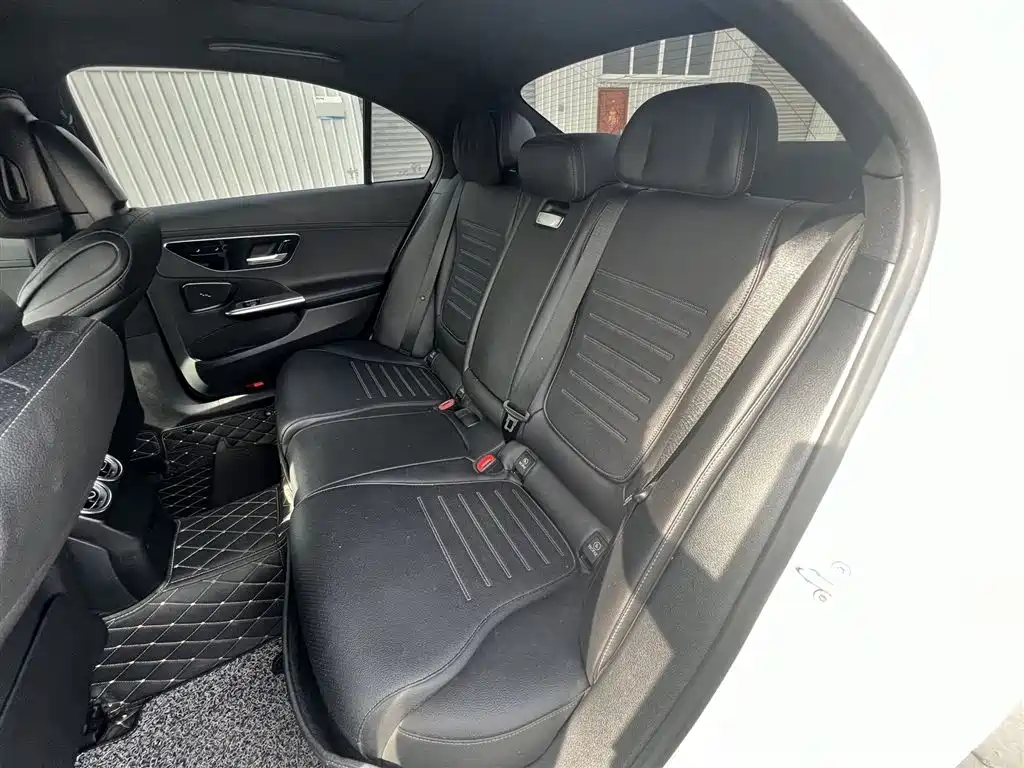 Mercedes-Benz C-Class 2022 — фото 9