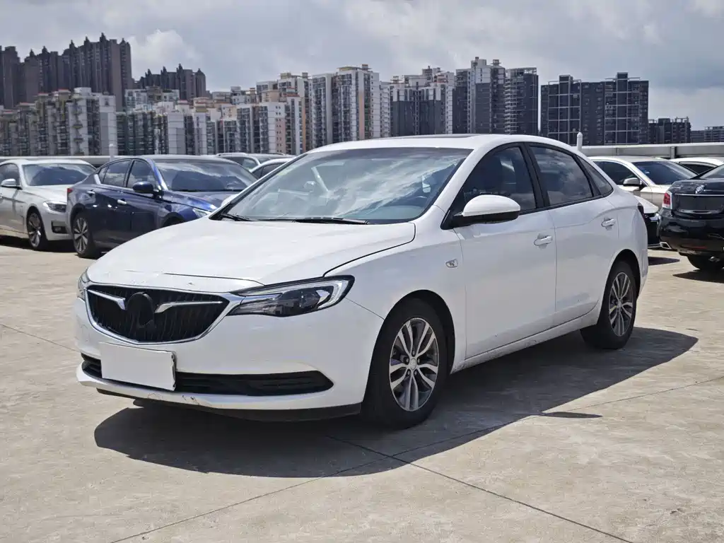 Buick Excelle 2019 — фото 1
