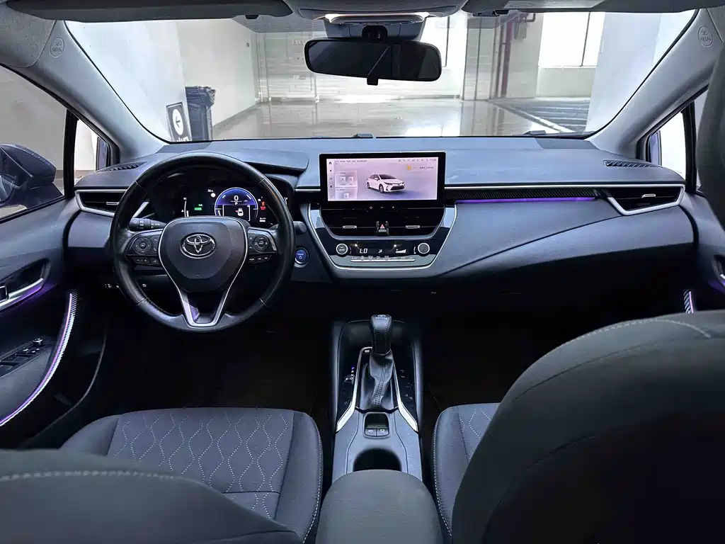 Toyota Corolla 2023 — фото 14