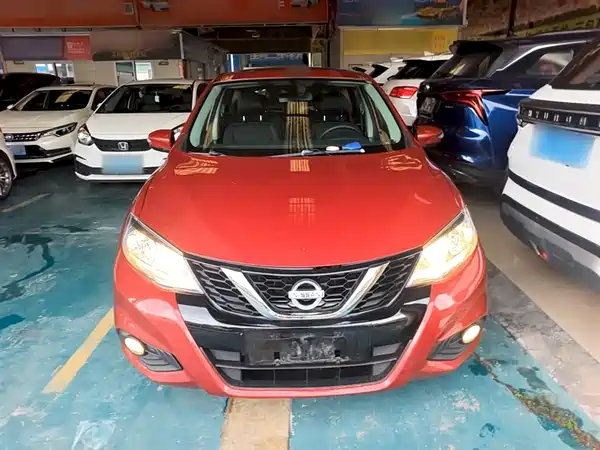 Nissan Tiida 2016