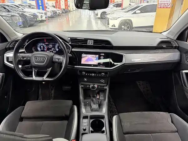 Audi Q3 2021