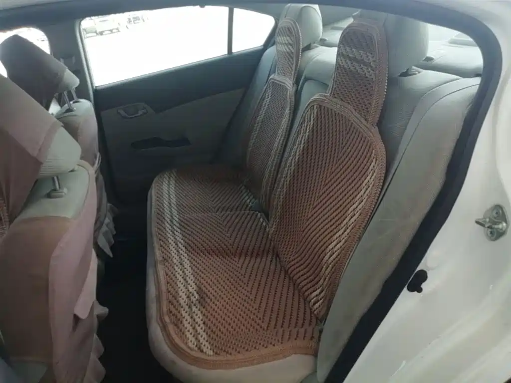 Honda Civic 2014 — фото 17
