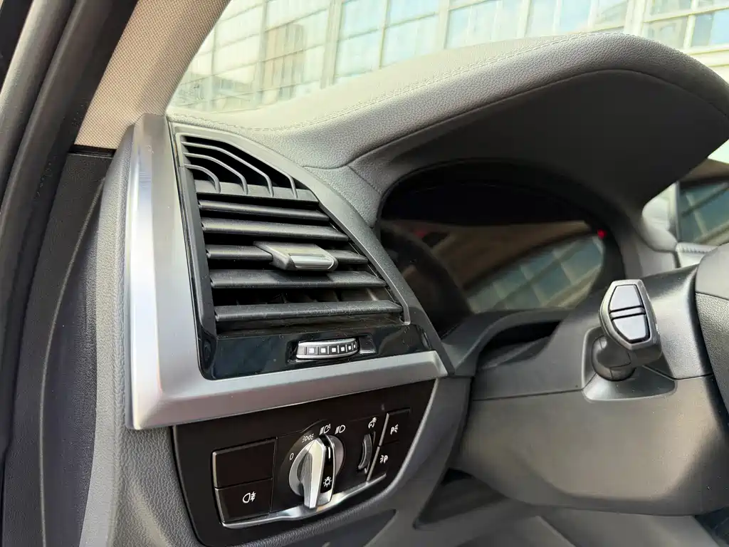 BMW X3 2020 — фото 17