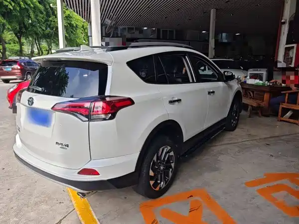 Toyota RAV4 2016
