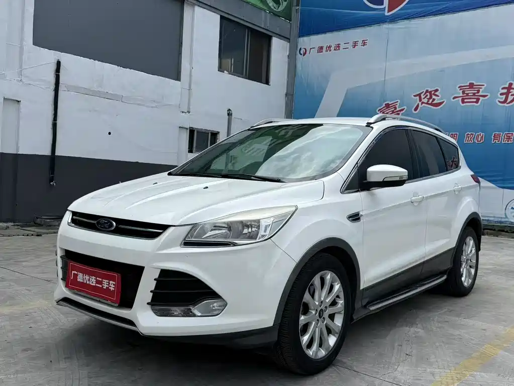 Ford Kuga 2016 — фото 1