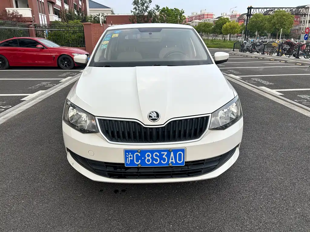 Skoda Fabia 2017 — фото 2