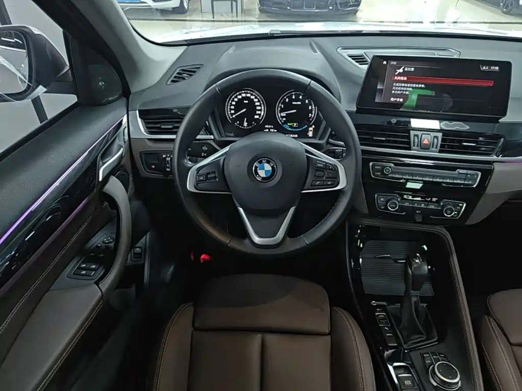 BMW X1 New Energy 2020 — фото 11