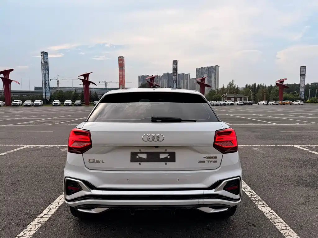 Audi Q2L 2022