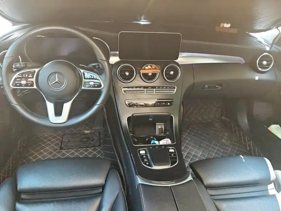 Mercedes-Benz C-Class 2019 — фото 12