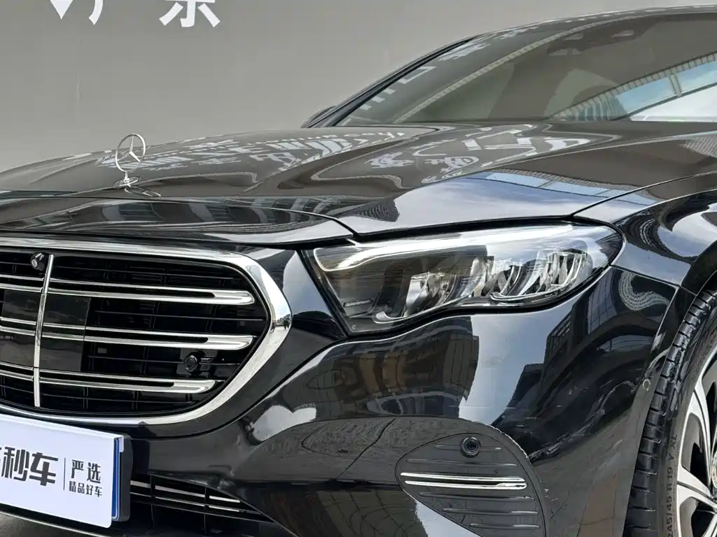 Mercedes-Benz E-Class 2025 — фото 20