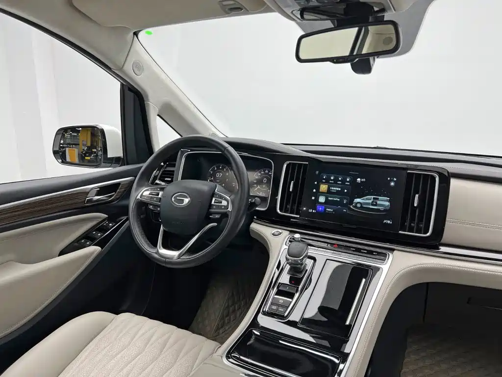 GAC Trumpchi M8 2022 — фото 25