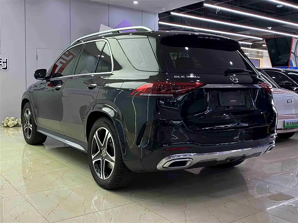 Mercedes-Benz GLE New Energy 2021 — фото 18