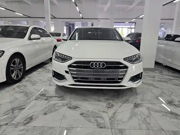 Audi A4L 2021