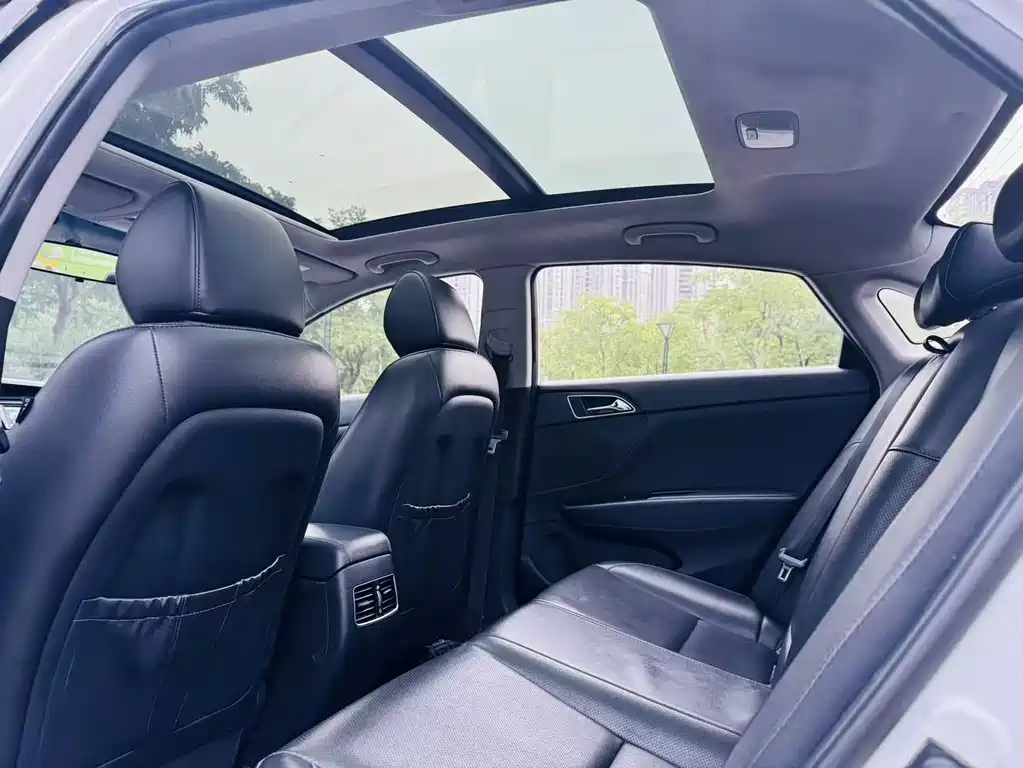 Hyundai Mistra 2015 — фото 12