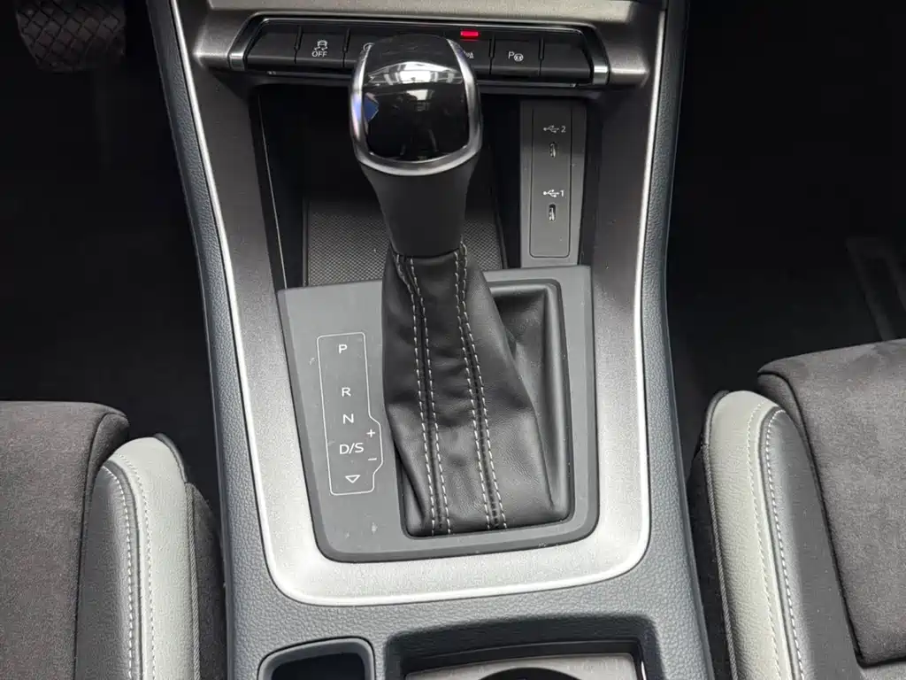 Audi Q3 2022 — фото 15