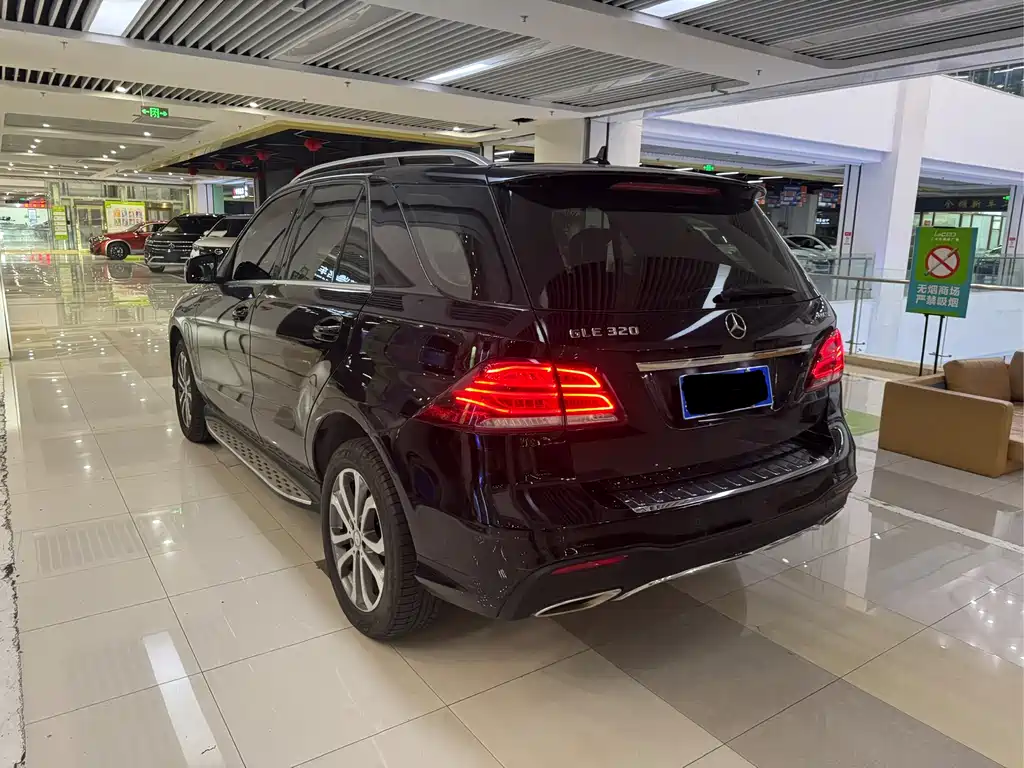 Mercedes-Benz GLE 2016