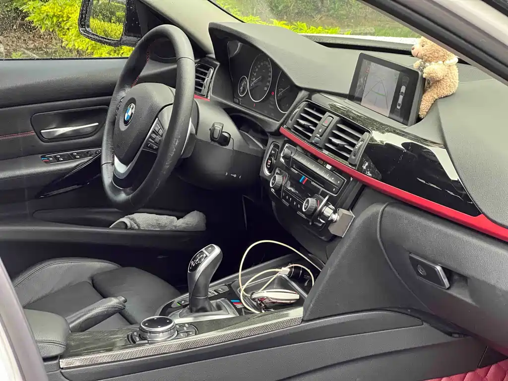 BMW 3 Series 2015 — фото 16