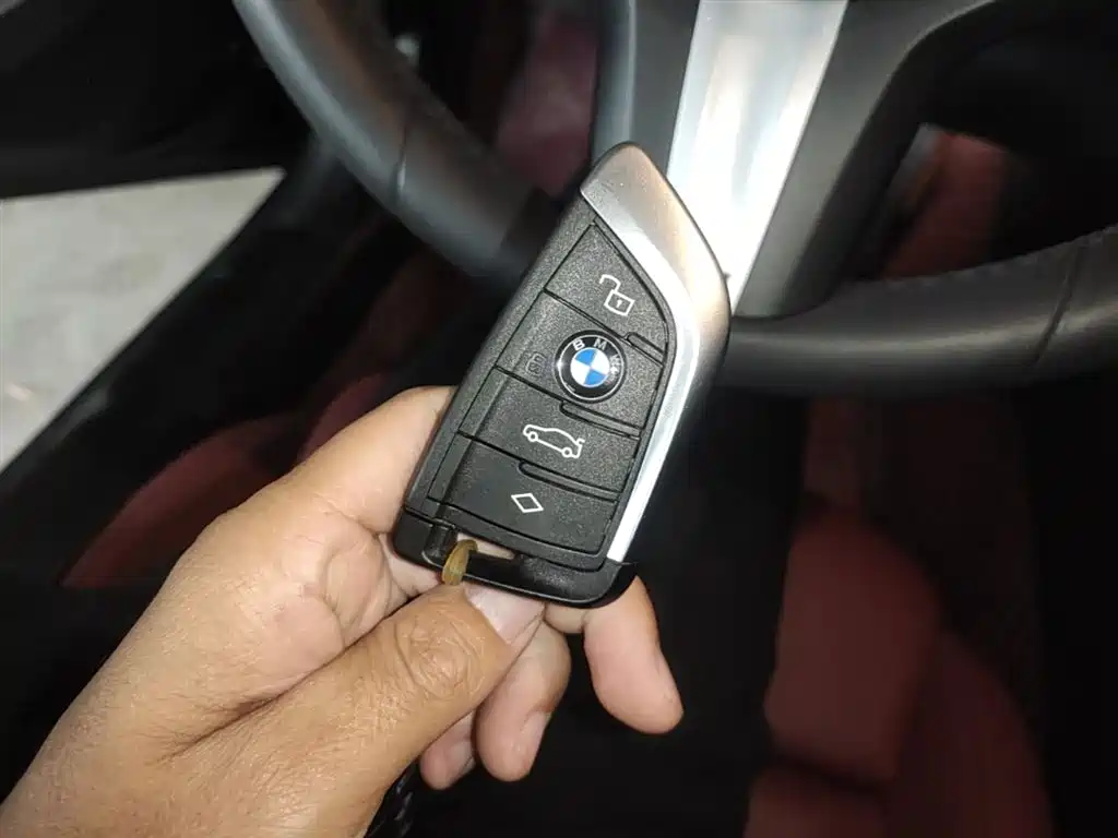 BMW 3 Series 2024 — фото 15