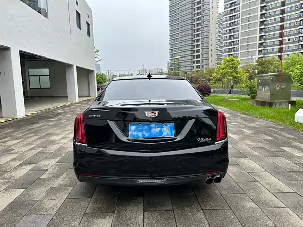 Cadillac CT6 2017