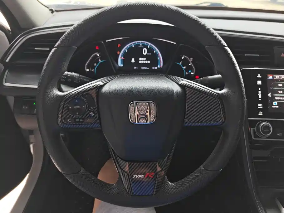 Honda Civic 2018 — фото 15