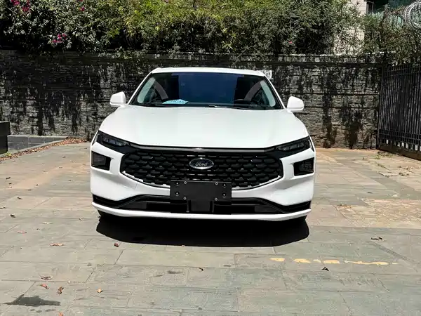 Ford Mondeo 2023
