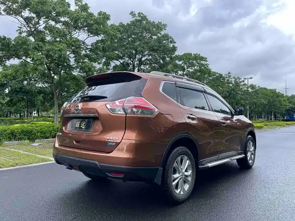 Nissan X-Trail 2015