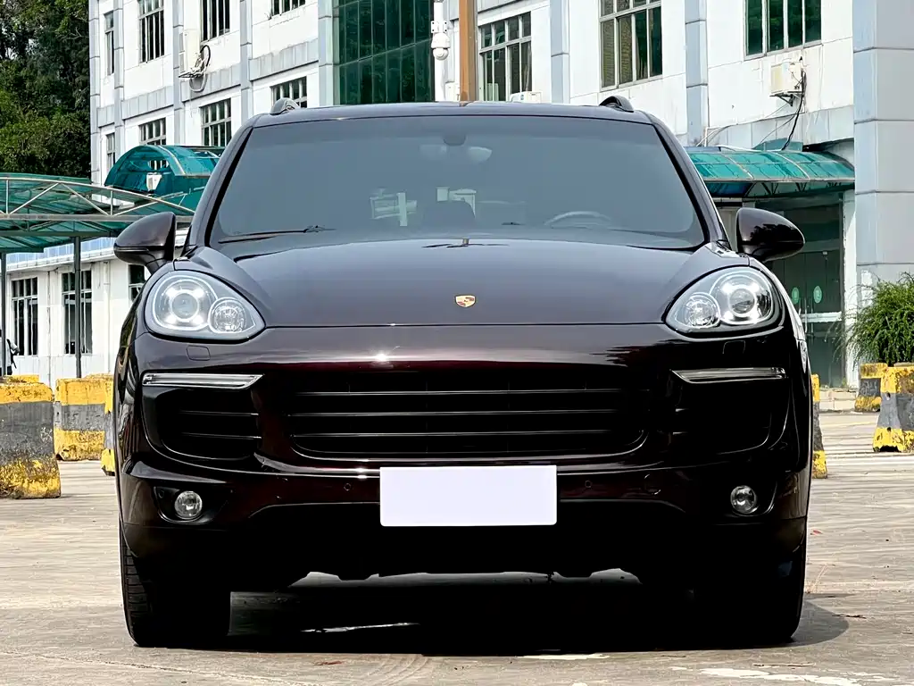 Porsche Cayenne 2017 — фото 2