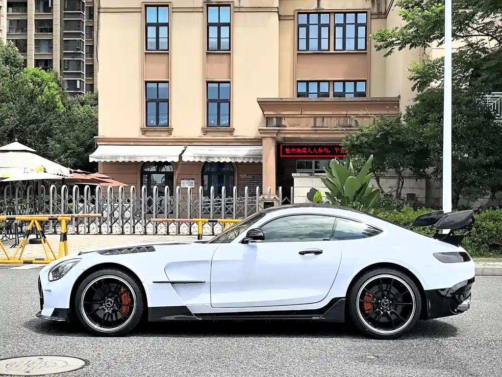 Mercedes-Benz AMG GT 2017 — фото 5