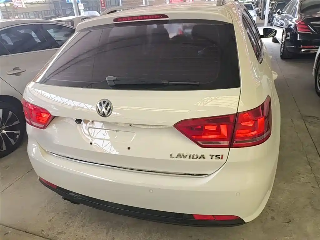 Volkswagen Gran Lavida 2016 — фото 6