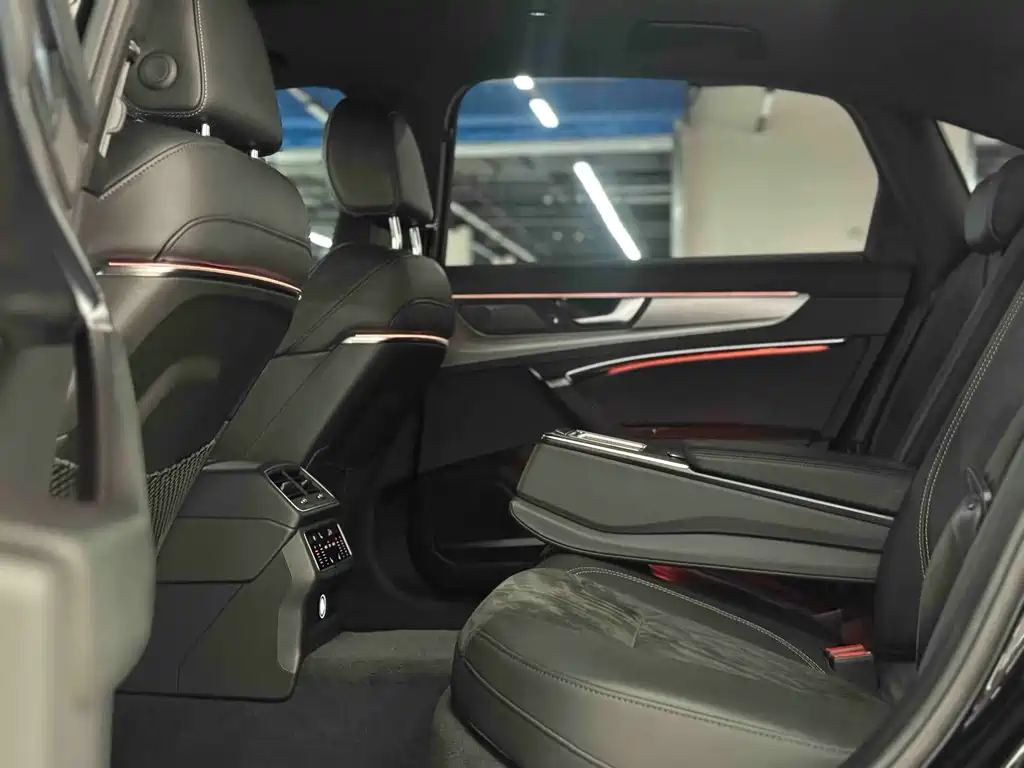 Audi A6L 2020