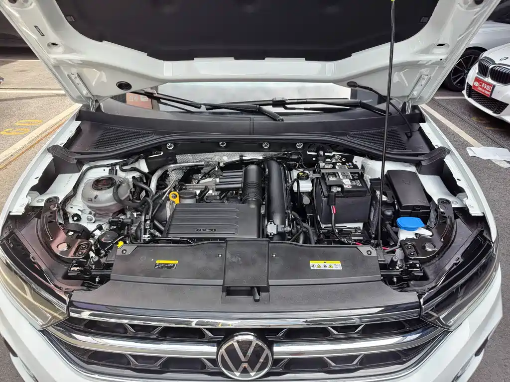 Volkswagen T-Roc 2023 — фото 19