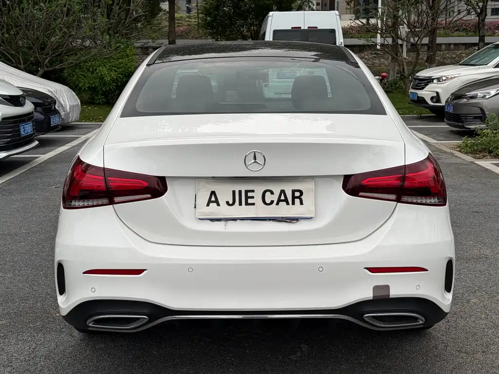 Mercedes-Benz A-Class 2021 — фото 11