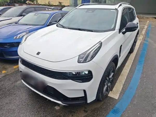 Lynk & Co 01 2024