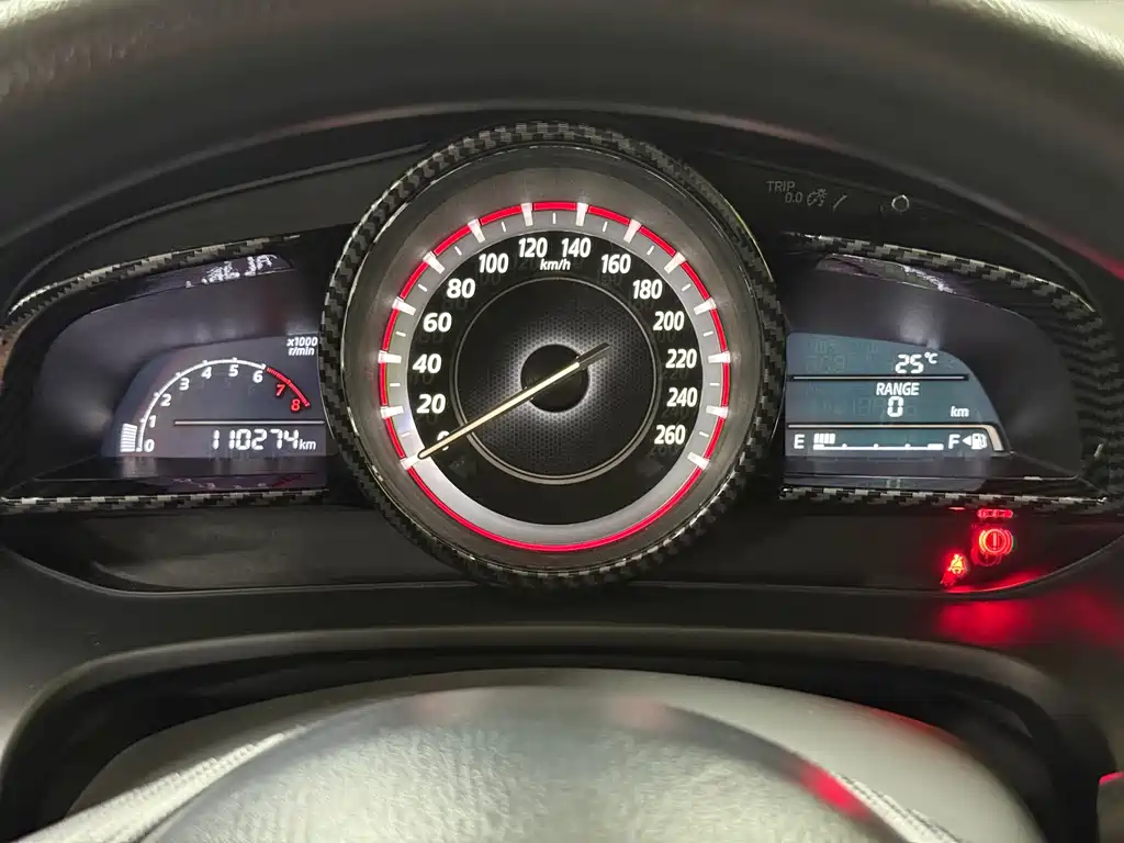Mazda 3 Axela 2015 — фото 15