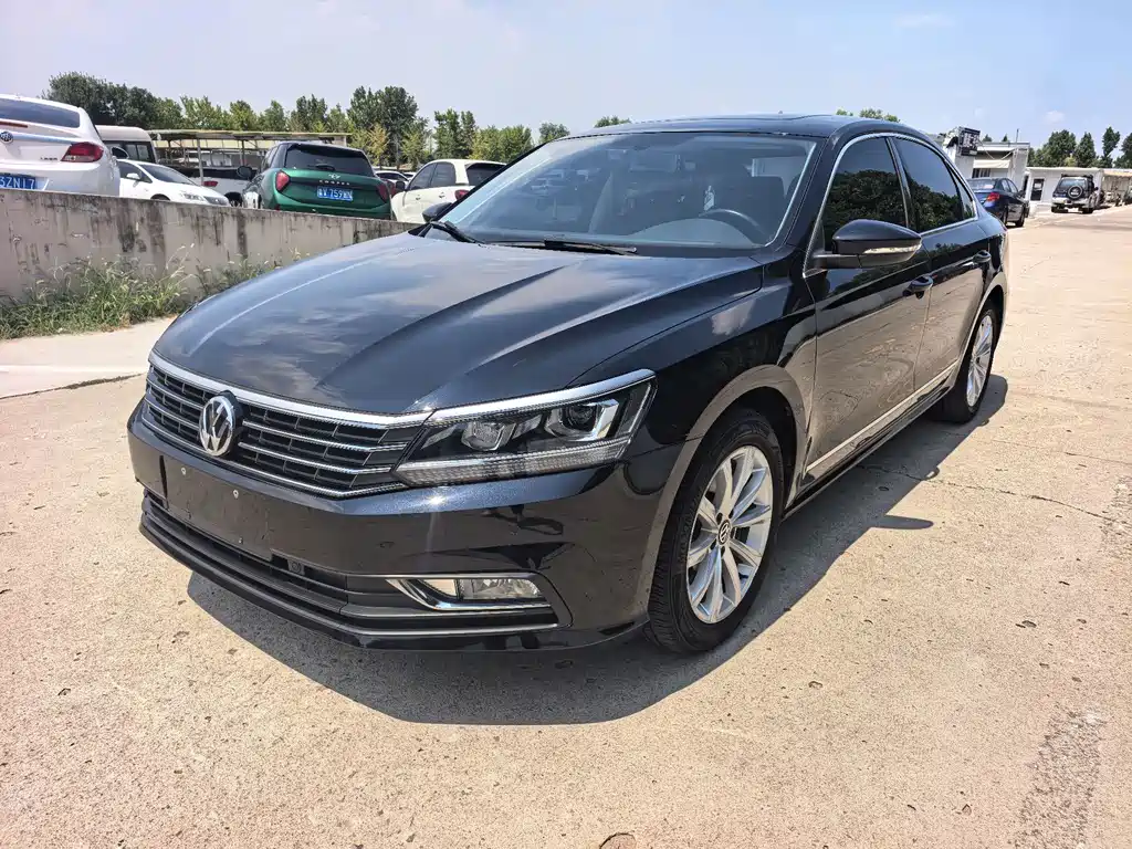 Volkswagen Passat 2019 — фото 1