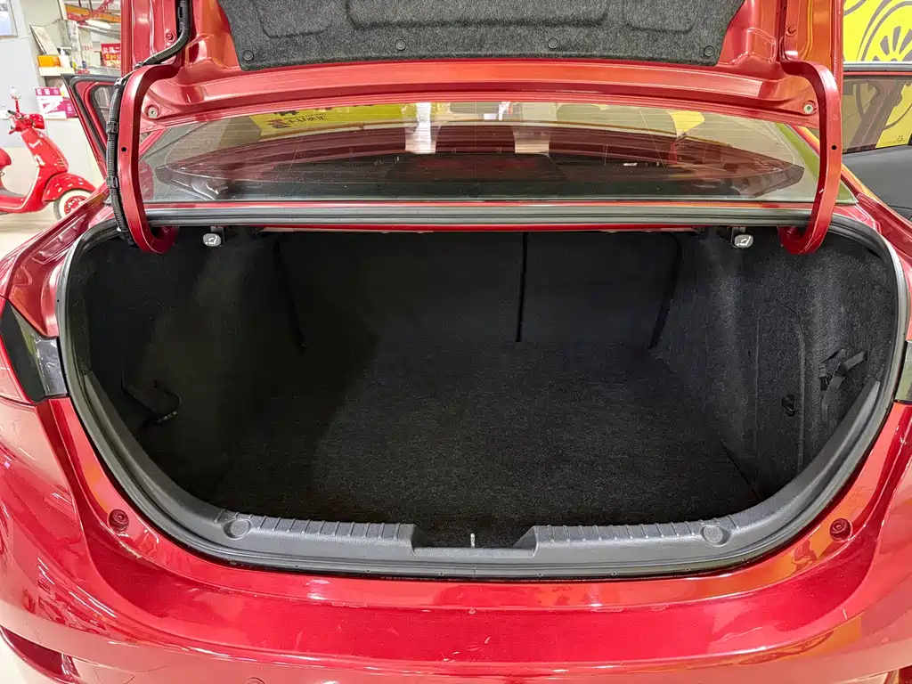 Mazda 3 Axela 2015 — фото 10