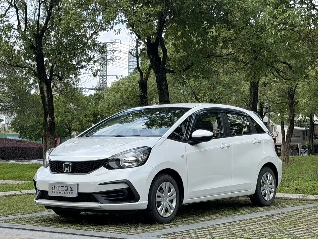 Honda Fit 2024 — фото 1
