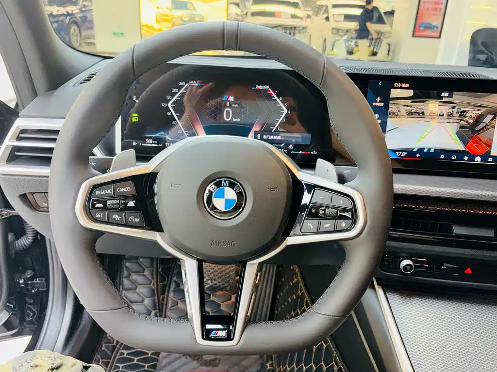 BMW 3 Series 2025 — фото 16