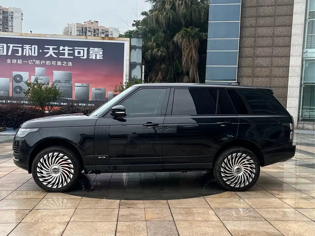 Land Rover Range Rover 2019 — фото 18
