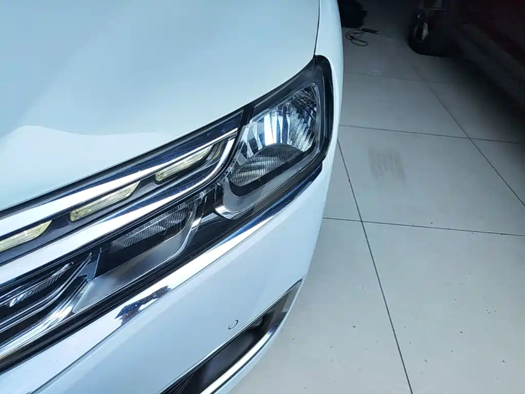 Citroën C6 2016 — фото 24