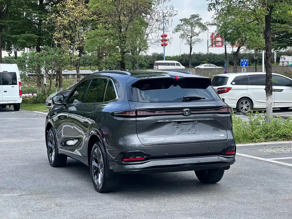 Changan CS75PLUS 2025 — фото 4
