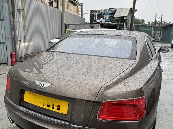 Bentley Flying Spur 2015
