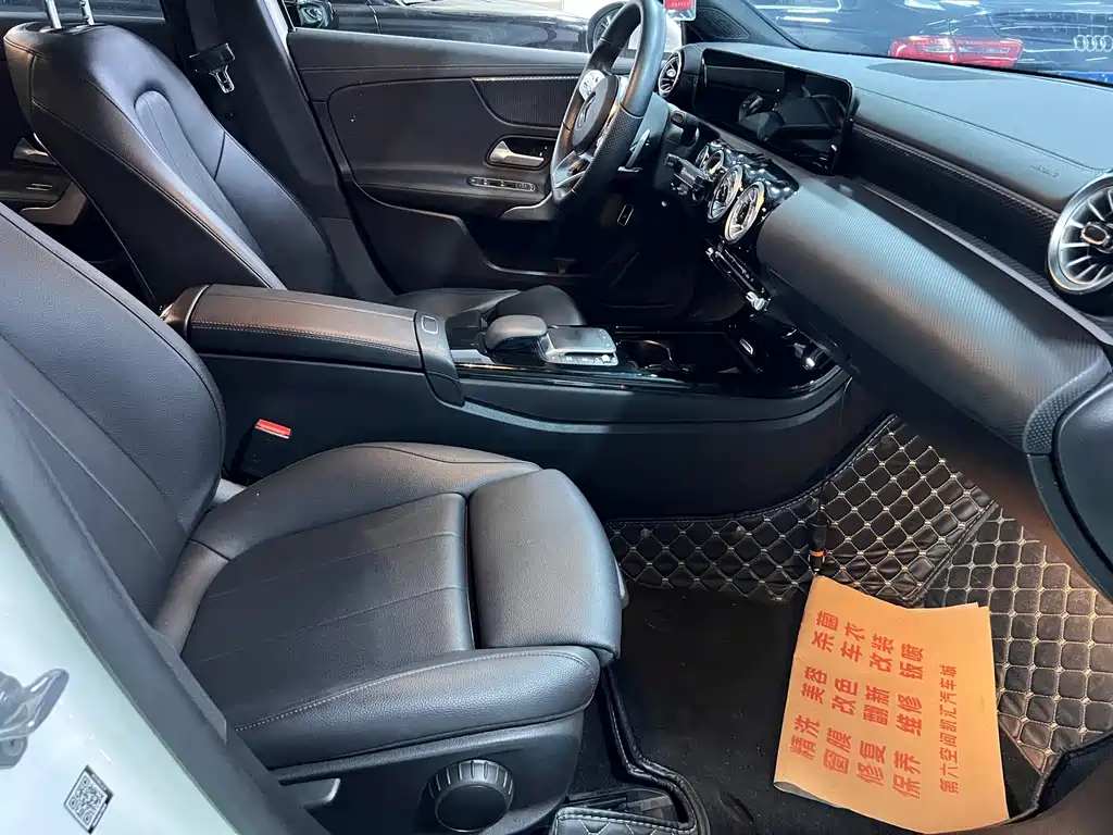 Mercedes-Benz A-Class 2022 — фото 14
